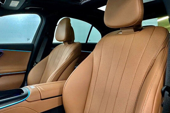 Mercedes E Klasa 300 de  4-Matic Exclusive