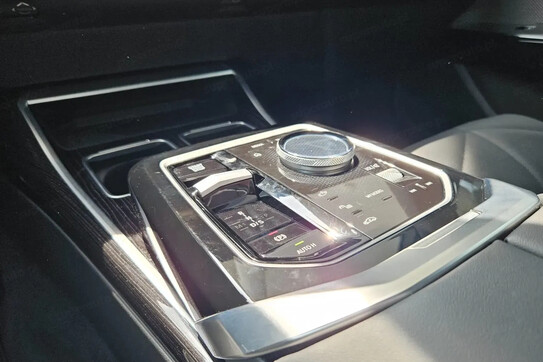 BMW Seria 7 740d xDrive M Sport