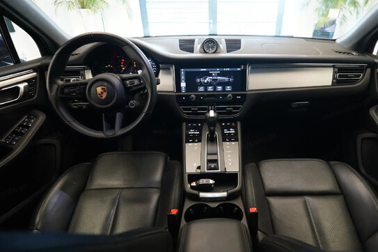 Porsche Macan T