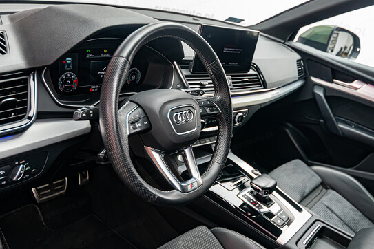 Audi Q5 40 TDI mHEV quattro S Line S tronic