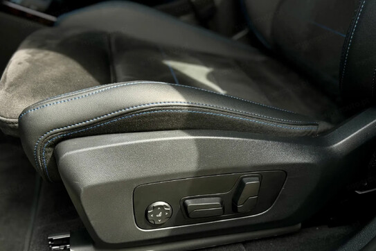 BMW iX2 eDrive20