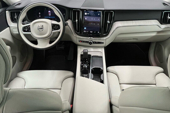 Volvo XC60 T6 Plug-In Hybrid AWD Plus Dark