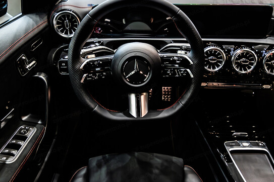 Mercedes CLA 200 AMG Line Shooting Brake