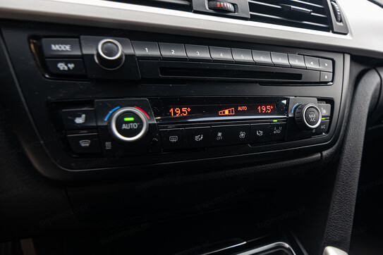 BMW Seria 3 318d