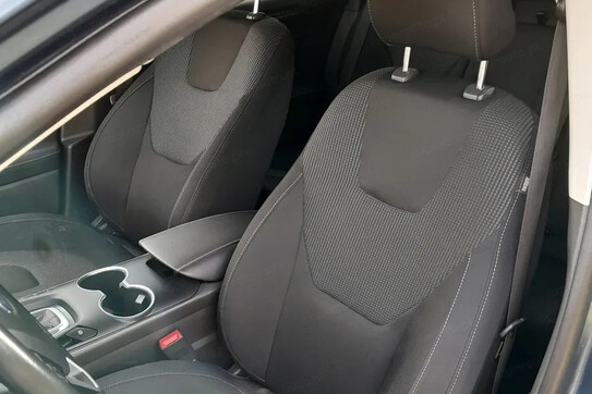 Ford Mondeo 2.0 Hybrid Titanium