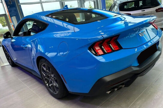 Ford Mustang GT Fastback 5.0 V8