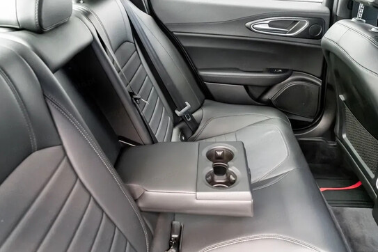 Alfa Romeo Giulia Turbo Sprint Q4