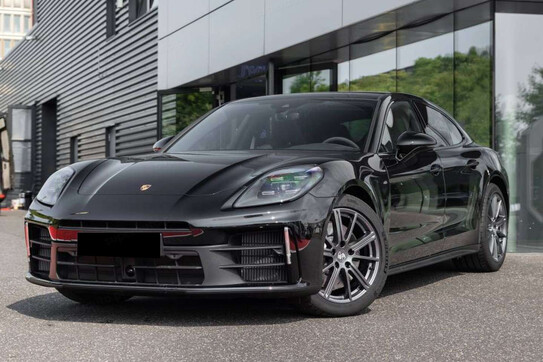 Porsche Panamera 4