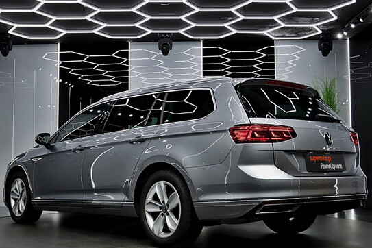 Volkswagen Passat 2.0 TSI Elegance DSG