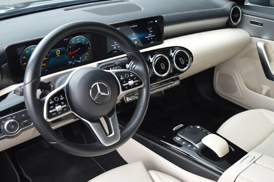 Mercedes CLA 180 Progressive