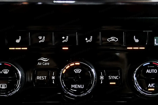 Skoda Superb 2.0 TDI SCR L&K DSG