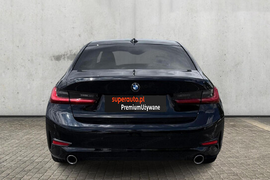 BMW Seria 3 320i