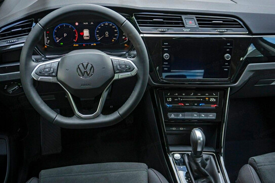 Volkswagen Touran Highline 1.5 TSI DSG 7os.