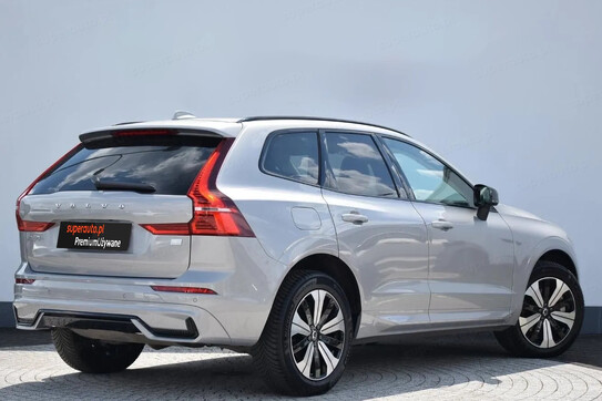 Volvo XC60 T6 Plug-In Hybrid AWD Plus Dark aut