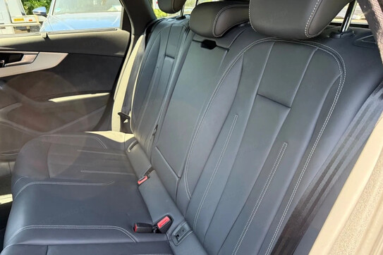 Audi A4 45 TFSI quattro S tronic