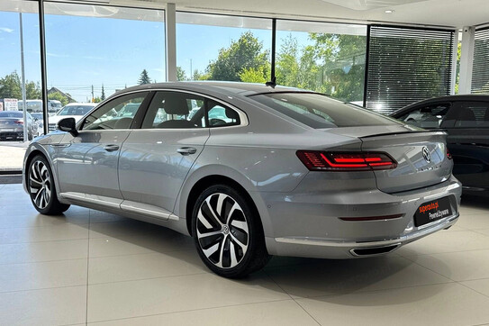 Volkswagen Arteon 2.0 TSI R-Line DSG