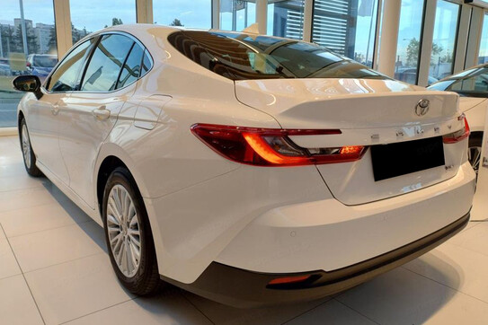 Toyota Camry Comfort 2.5 Hybrid Dynamic Force