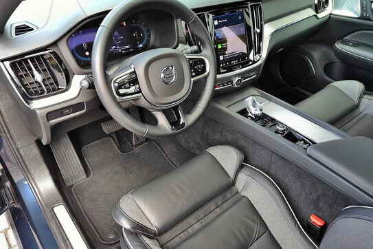 Volvo S60 B5 B AWD Ultimate Dark