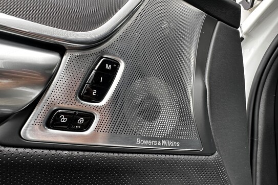 Volvo V90 T8 AWD Plug-In Hybrid R-Design aut
