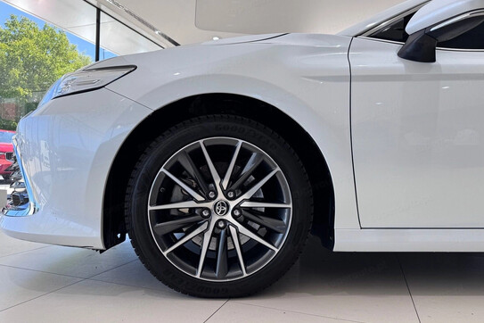 Toyota Camry 2.5 Hybrid Executive