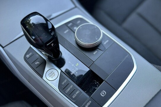 BMW Seria 3 Touring 318d Sport Line