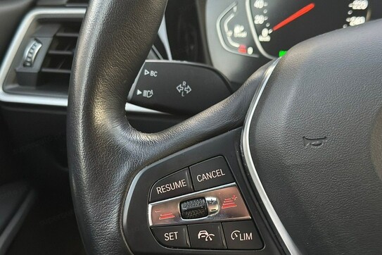 BMW Seria 3 Touring 318d Sport Line