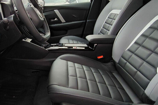 Citroen C4 Max EAT8 1.2 PureTech