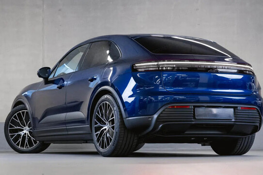 Porsche Macan 4