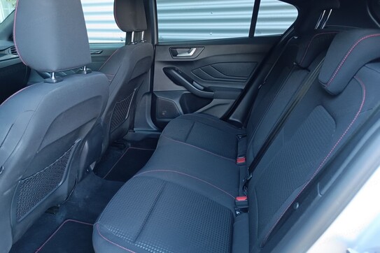 Ford Focus 1.0 EcoBoost ST-Line X
