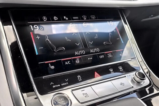 Audi Q7 50 TDI quattro S Line