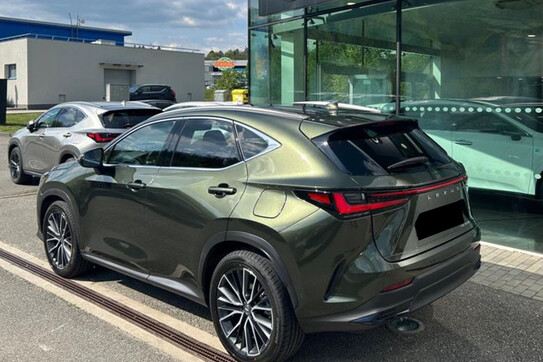 Lexus NX 350h Omotenashi 2.5 Hybrid AWD