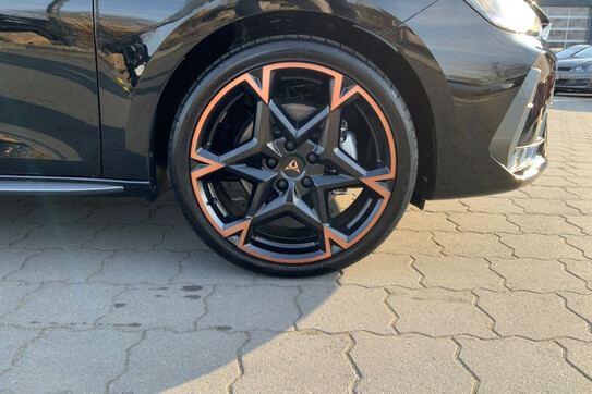 Cupra Leon 1.5 e-Hybrid PHEV VZ DSG