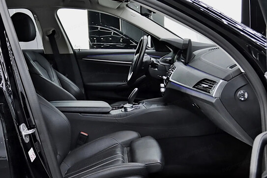 BMW Seria 5 520d xDrive  Luxury Line sport-aut