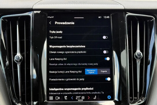 Volvo XC60 B4 B Plus Dark aut