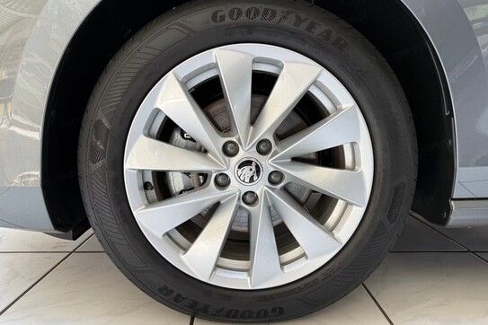 Skoda Superb Selection 2.0 TSI DSG