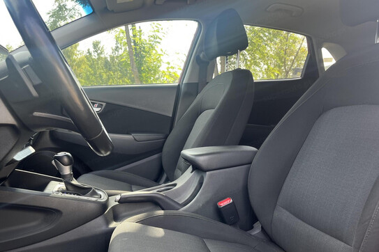 Hyundai Kona 1.6 T-GDI Smart DCT