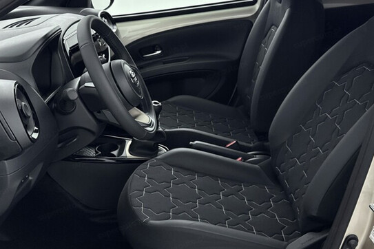 Toyota Aygo X Executive 1.0 benzyna