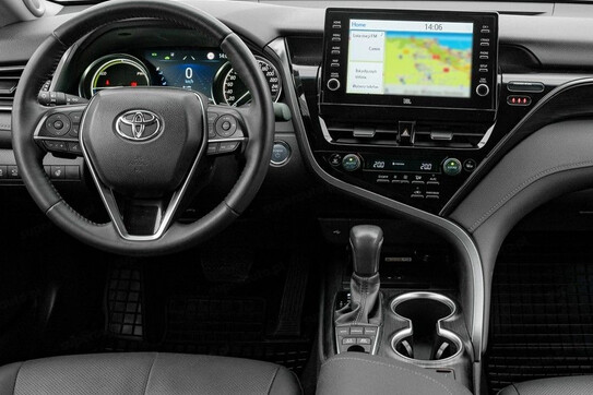 Toyota Camry Executive CVT