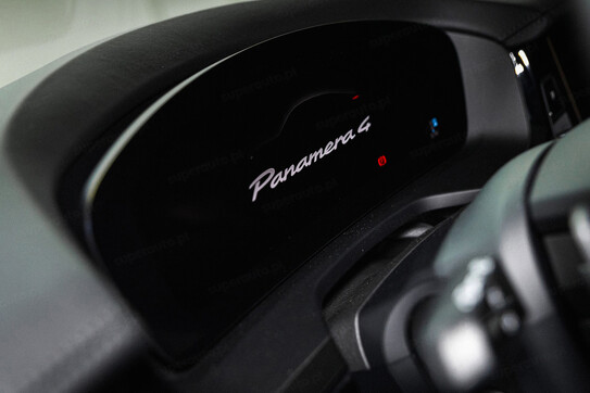 Porsche Panamera 4