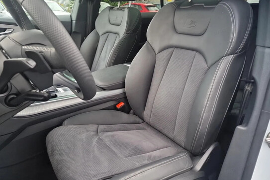 Audi Q8 55 TFSI e PHEV quattro Tiptronic