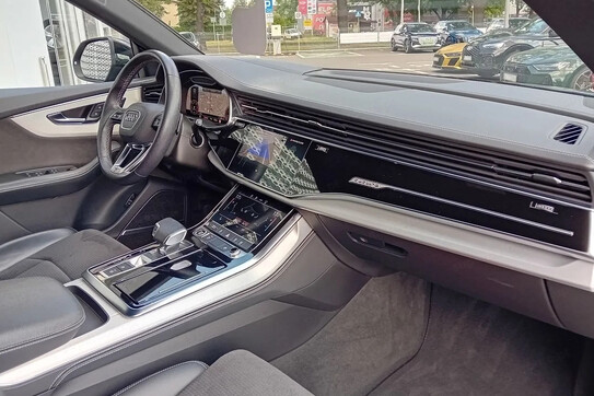 Audi Q8 50 TDI quattro
