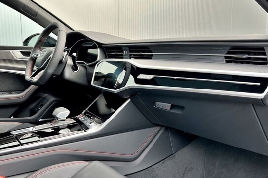 Audi A7 RS7 TFSI quattro Performance