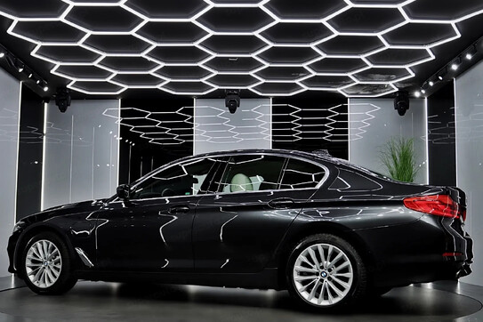 BMW Seria 5 530i GPF xDrive Luxury Line sport-aut