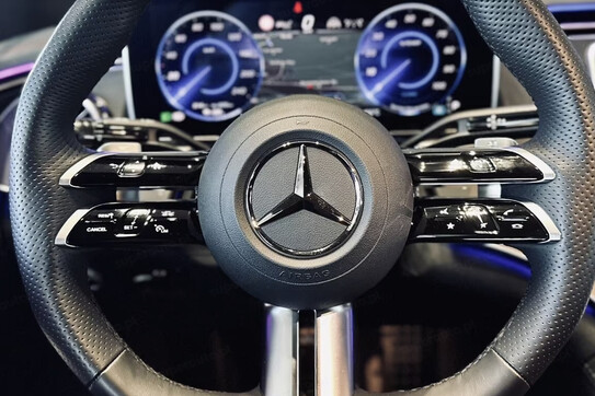 Mercedes EQE 350 4-Matic AMG Line