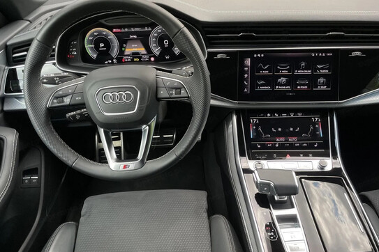 Audi Q8 55 TFSI e PHEV quattro Tiptronic