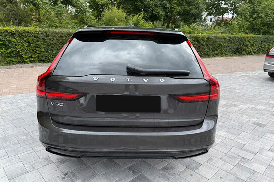 Volvo V90 T6 AWD Plug-In Hybrid Plus Dark