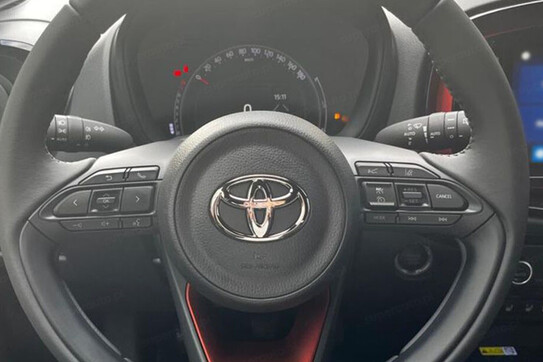 Toyota Aygo X Executive 1.0 benzyna