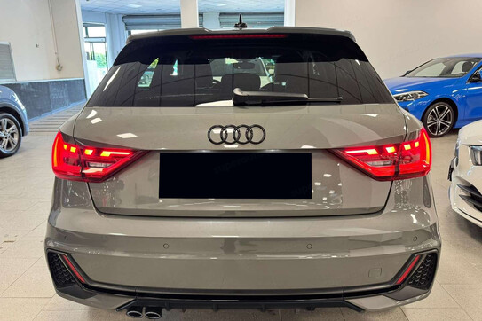 Audi A1 40 TFSI S-Line Sportback