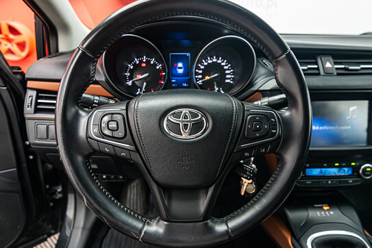 Toyota Avensis 1.8 Premium