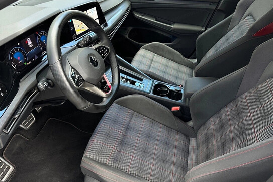 Volkswagen Golf VIII 2.0 TSI GTI DSG